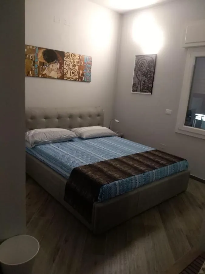 Tom & Jerry Bed and Breakfast Πίζα