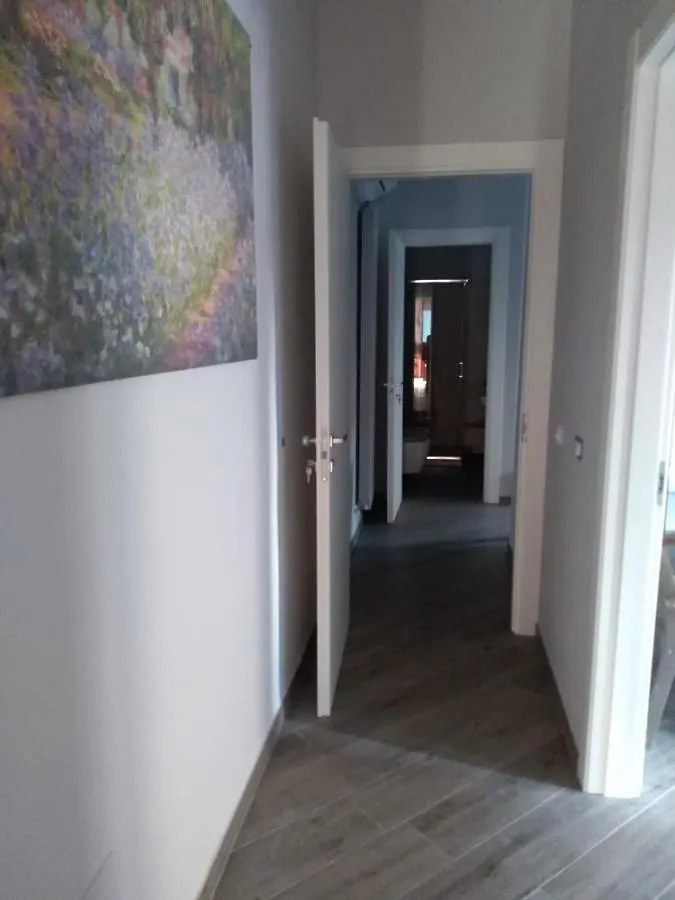 Tom & Jerry Bed and Breakfast Πίζα