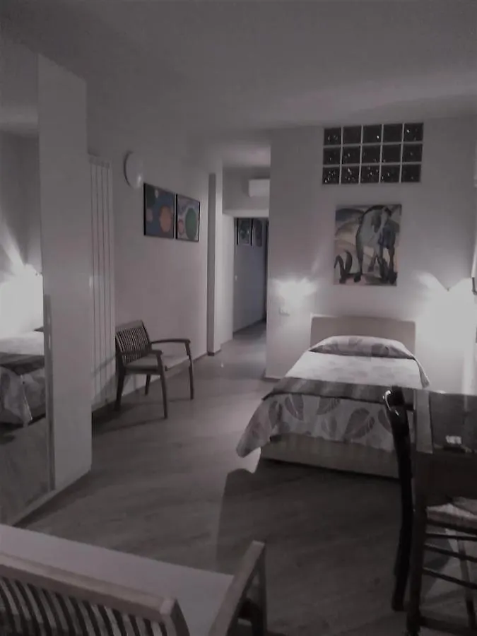 Tom & Jerry Bed and Breakfast Πίζα