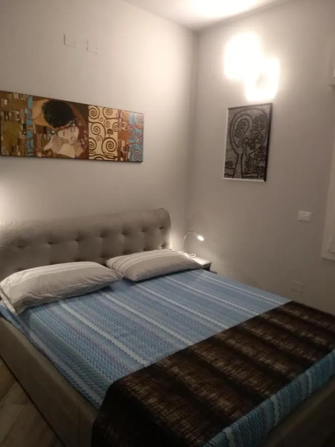 Tom & Jerry Bed and Breakfast Πίζα