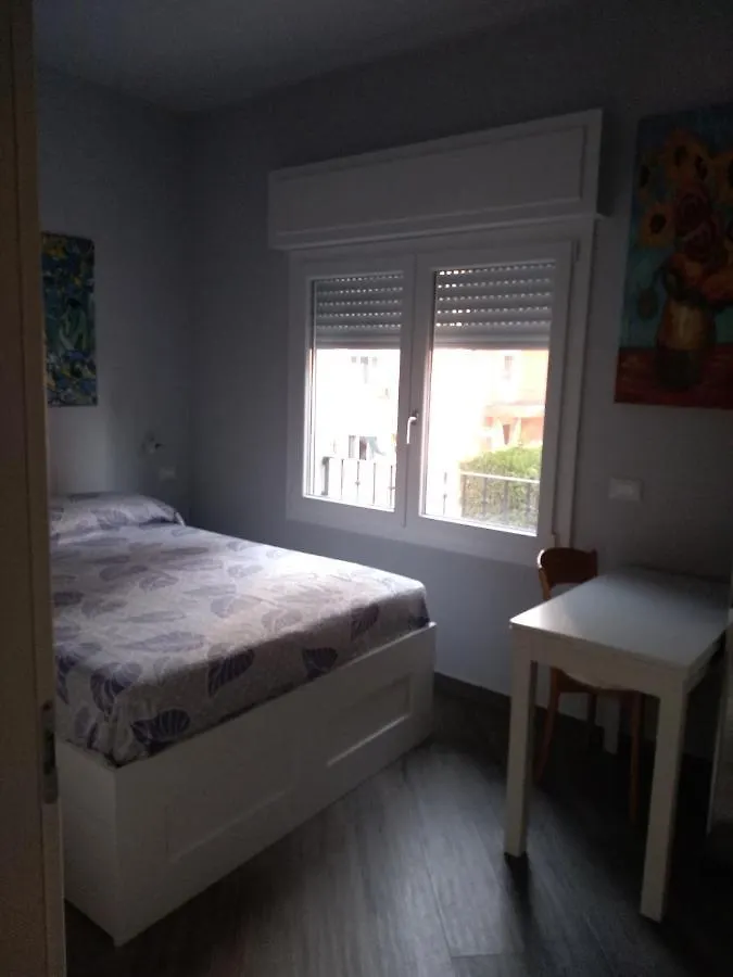 Tom & Jerry Bed and Breakfast Πίζα