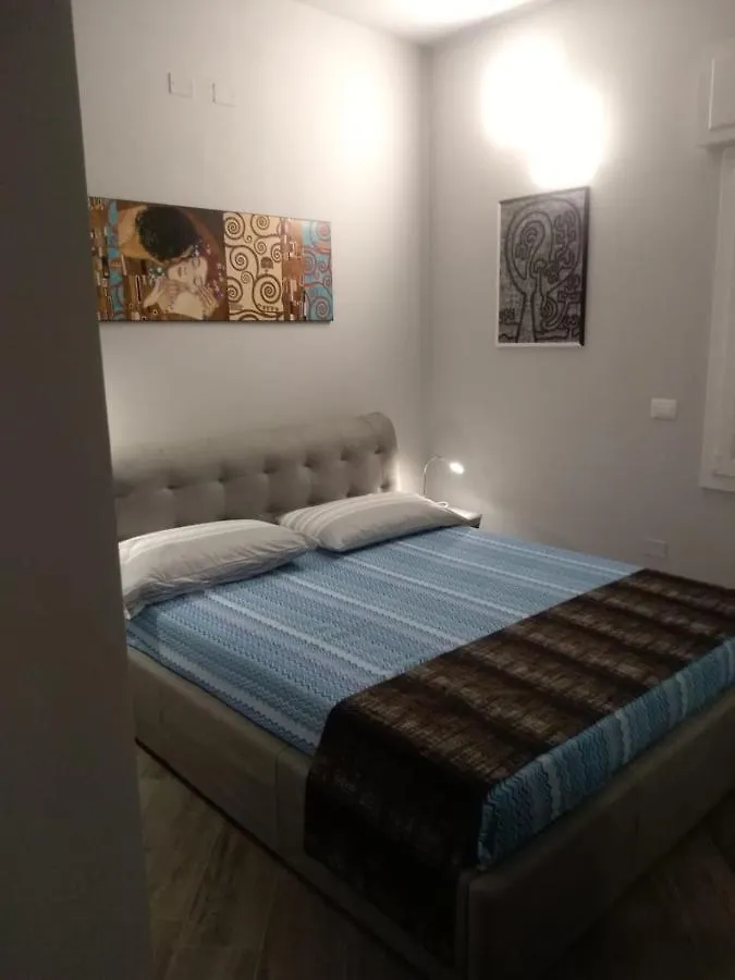 Tom & Jerry Bed and Breakfast Πίζα