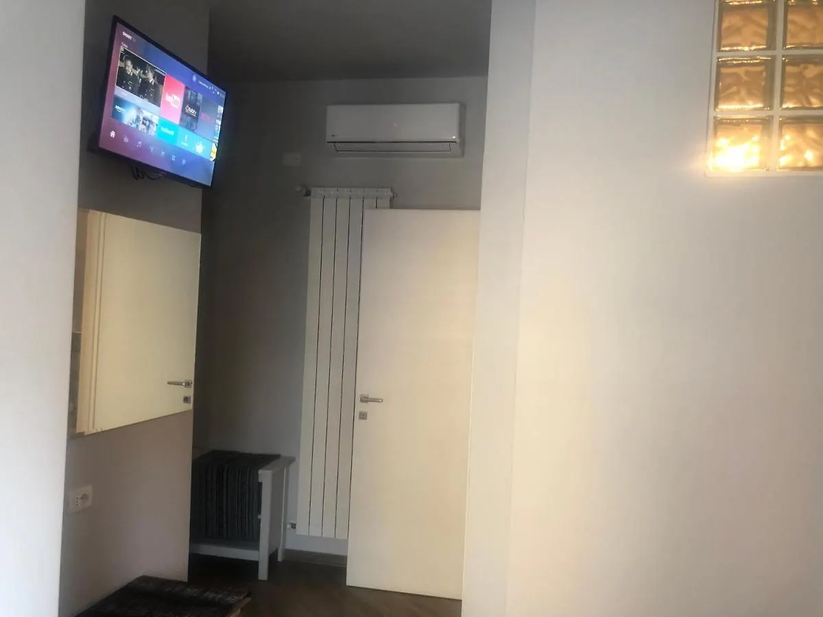 Tom & Jerry Bed and Breakfast Πίζα 0*,  Ιταλία
