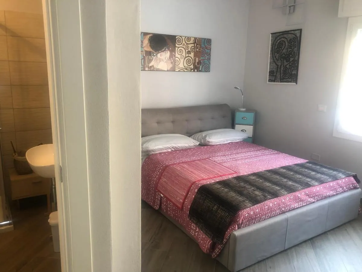 Tom & Jerry Bed and Breakfast Πίζα Ιταλία