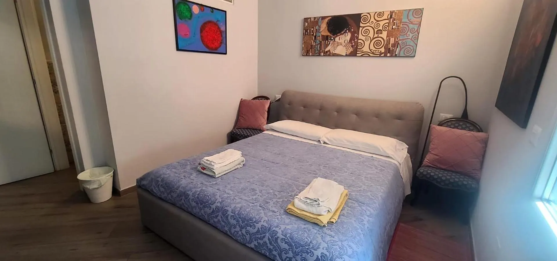 Tom & Jerry Bed and Breakfast Πίζα