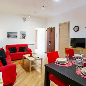  Appartamento Piazza Delle Vettovaglie Historic Center Flat